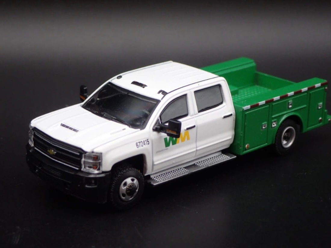 2018 Chevrolet Silverado 3500HD llantas doble piña