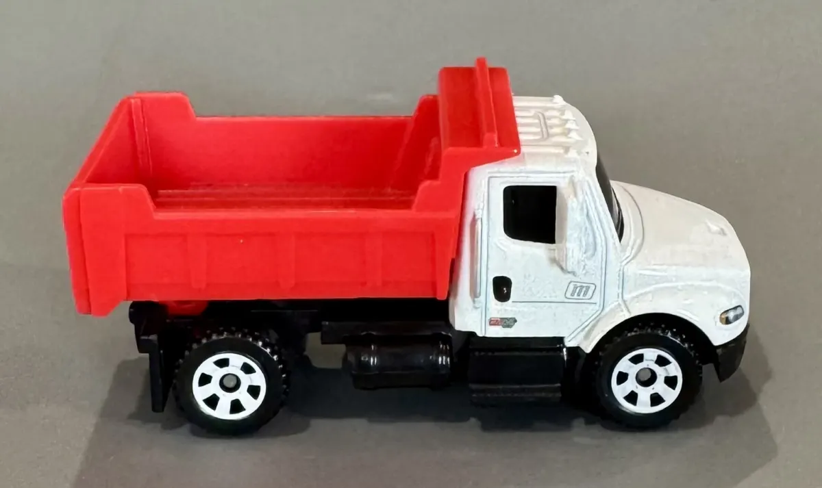 Freightliner M2 106 Plus